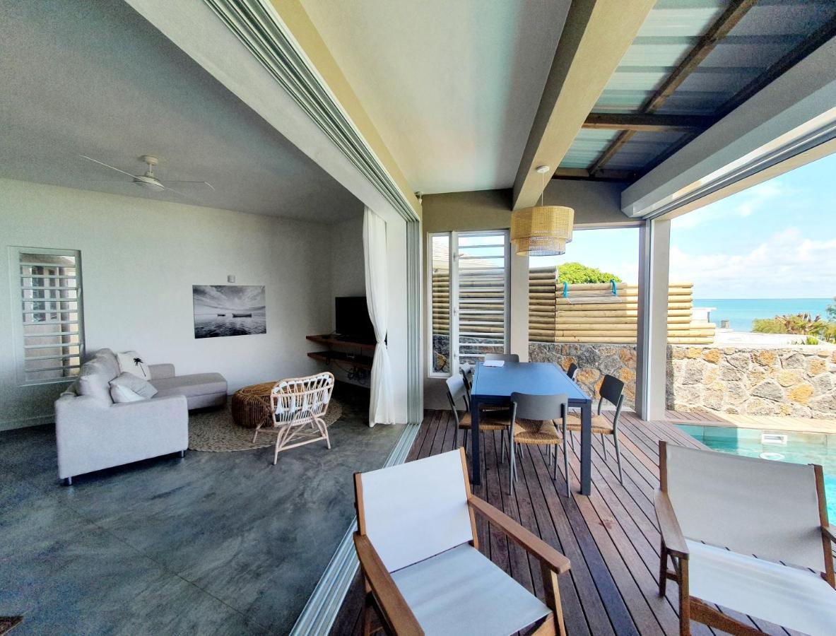 Luxury Beachfront With Private Pool - Jolly's Rock Hébergement de vacances
