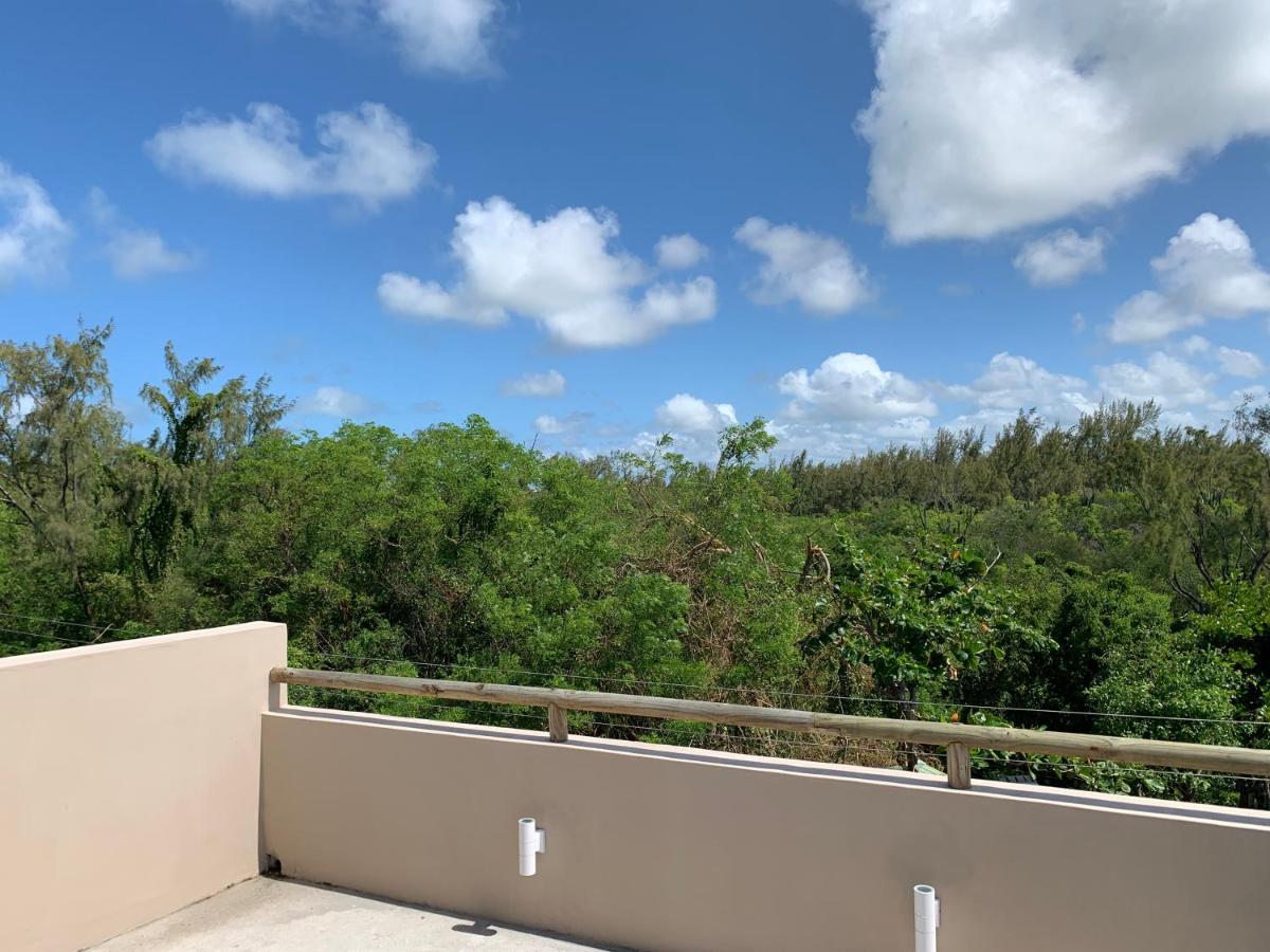 بيت للعطل Luxury Beachfront With Private Pool - Jolly's Rock Calodyne